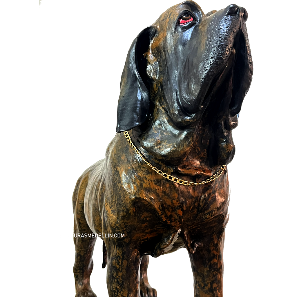 ESCULTURA MASCOTA GRANDE