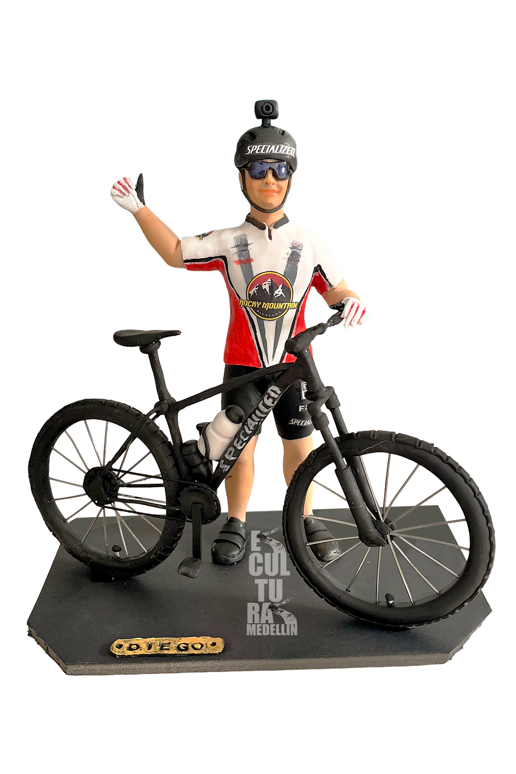 ESCULTURA PEQUEÑA CICLISTA