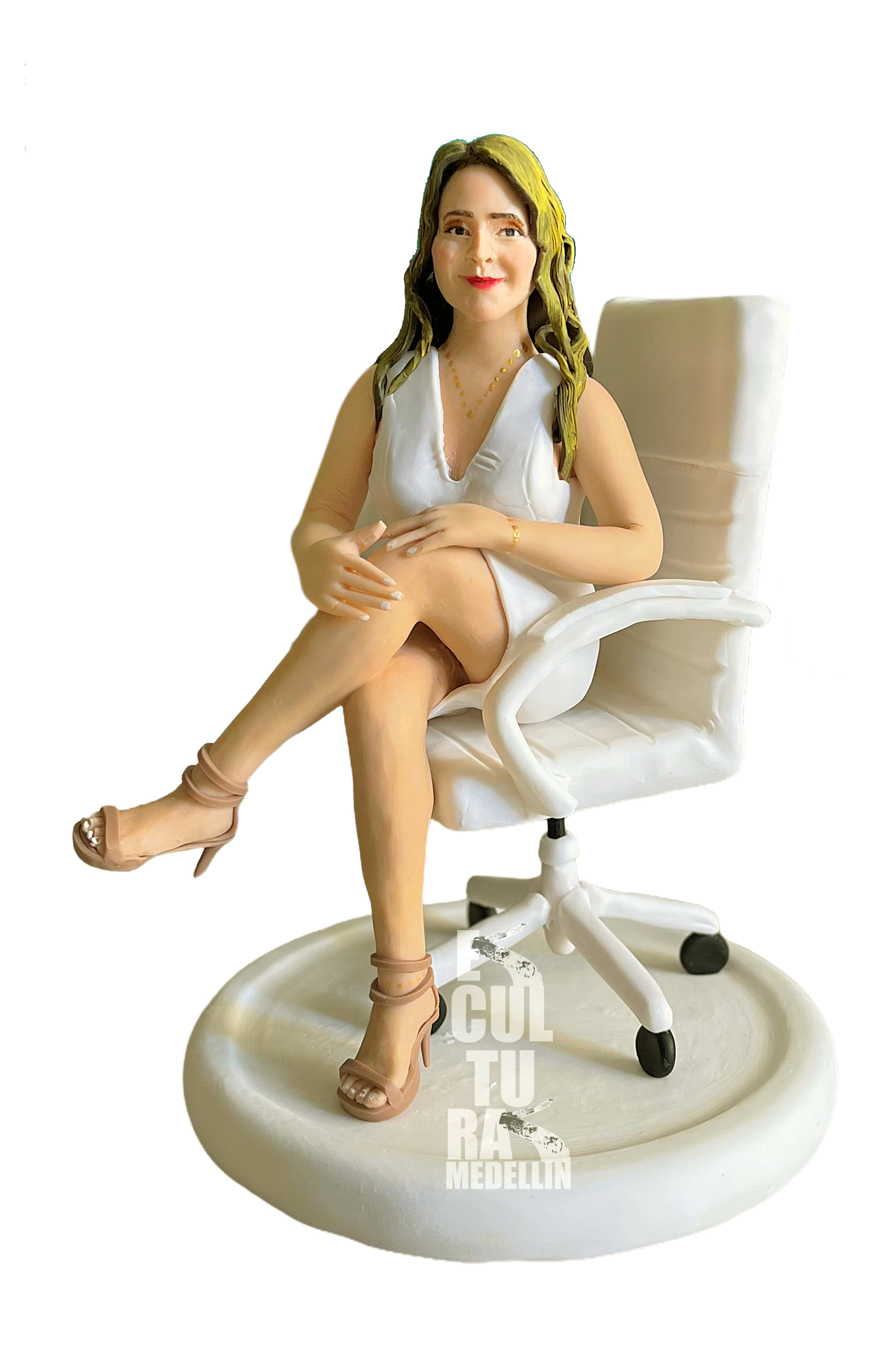 ESCULTURA PEQUEÑA OFICINISTA