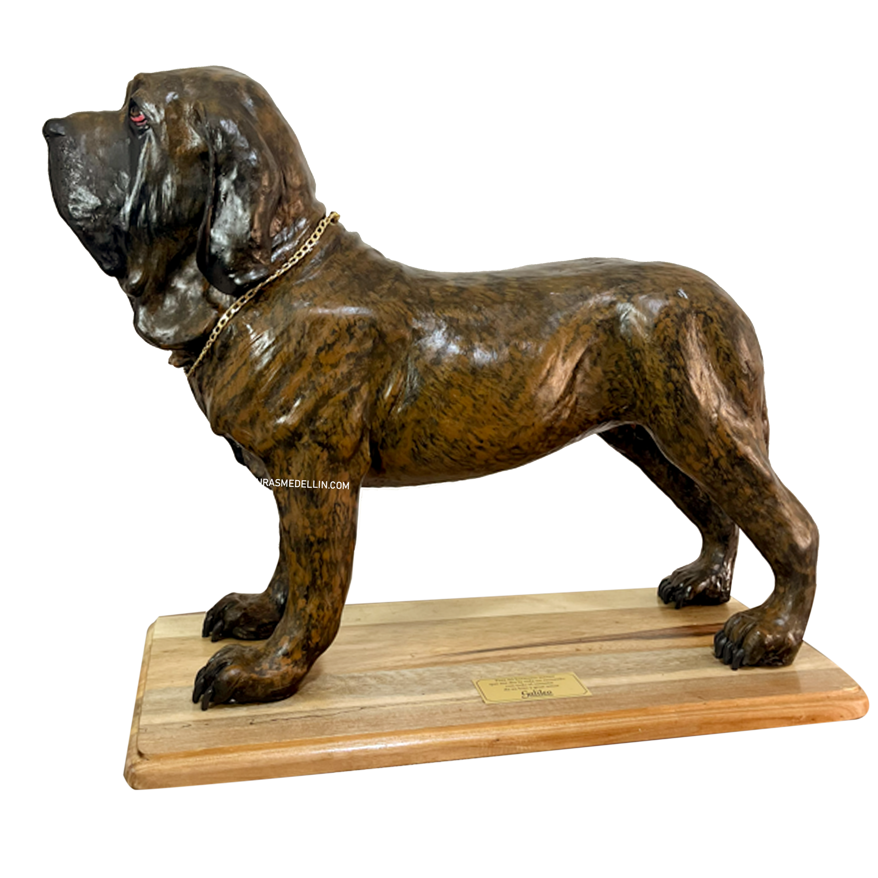 ESCULTURA MASCOTA GRANDE